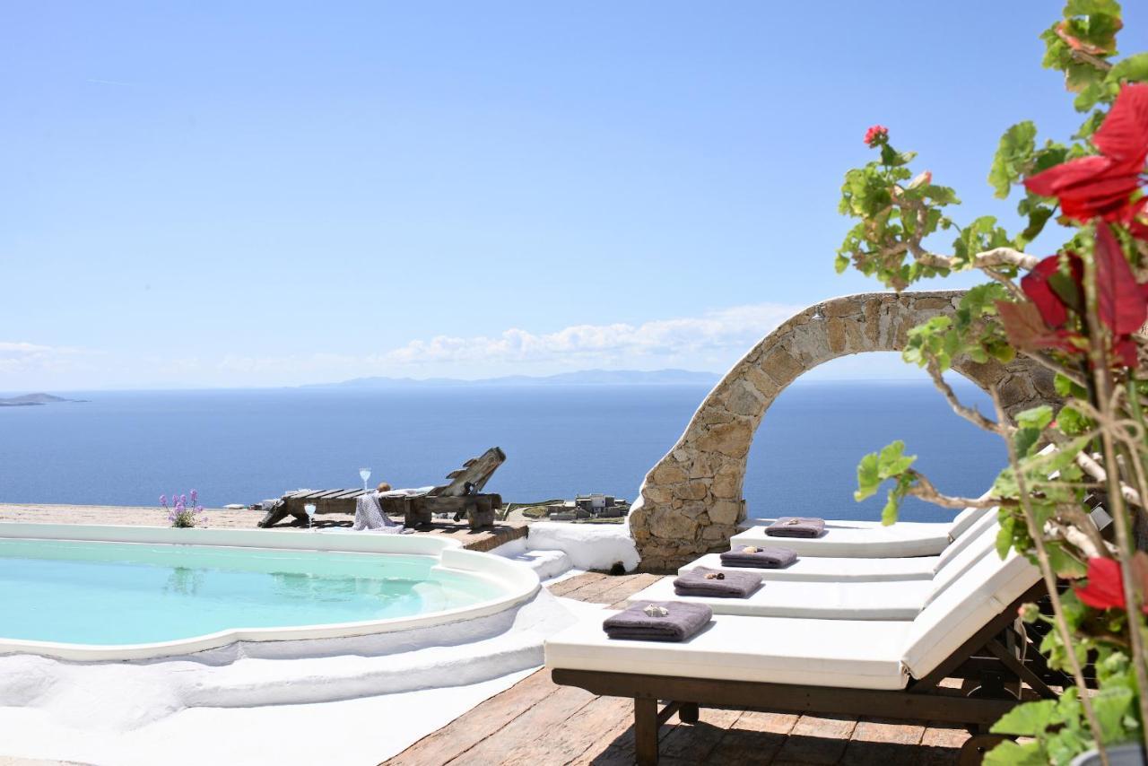 Fos Villa *